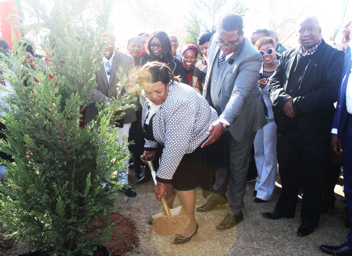 Moruta Thuto Administrative Block Building - SOd Turning Ceremony